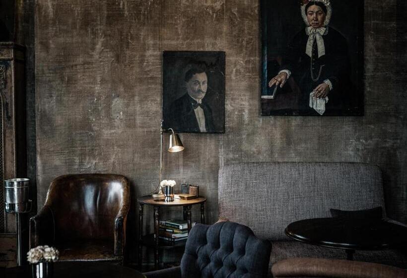 Отель 1898 The Post