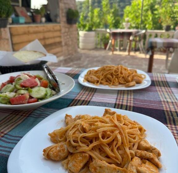 בית מלון כפרי Adrian Agustin Rooms