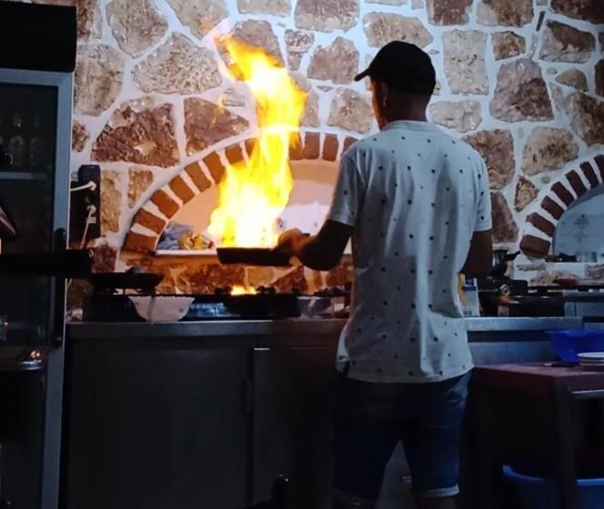 בית מלון כפרי Adrian Agustin Rooms