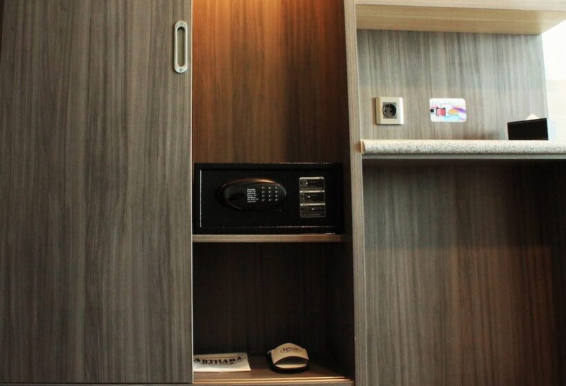 Arthama Hotels Makassar