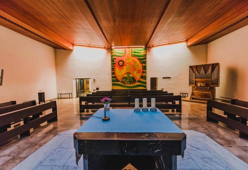 ホテル Bildungshaus St. Hippolyt