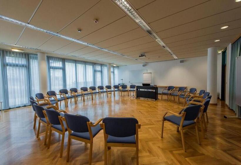 ホテル Bildungshaus St. Hippolyt