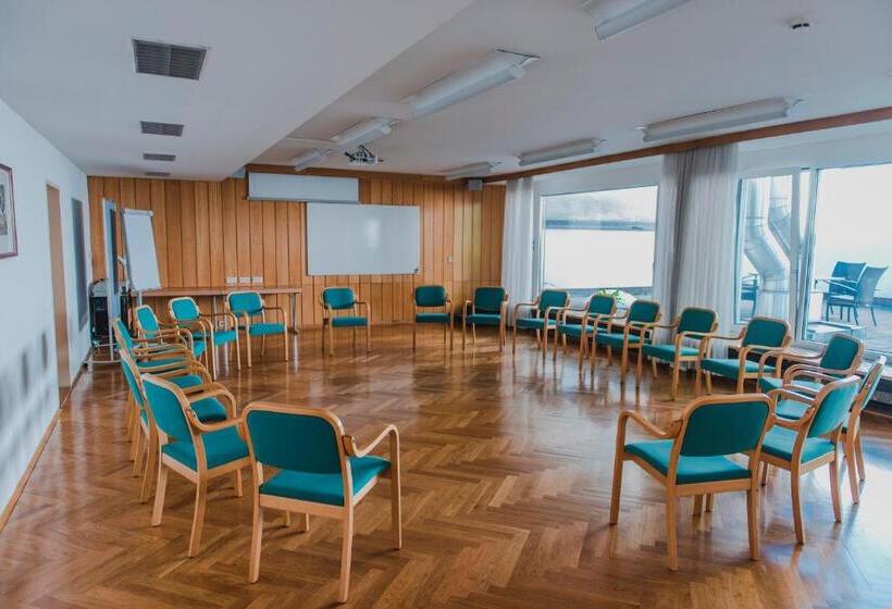 ホテル Bildungshaus St. Hippolyt