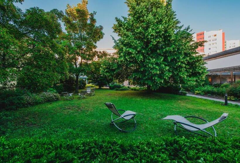 ホテル Bildungshaus St. Hippolyt