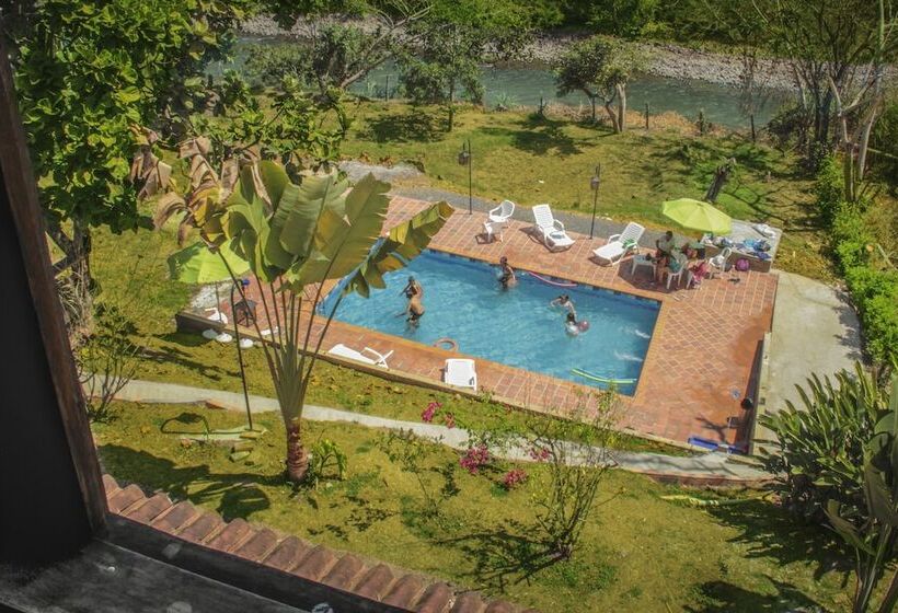 בית מלון כפרי Campestre Villa Lucila