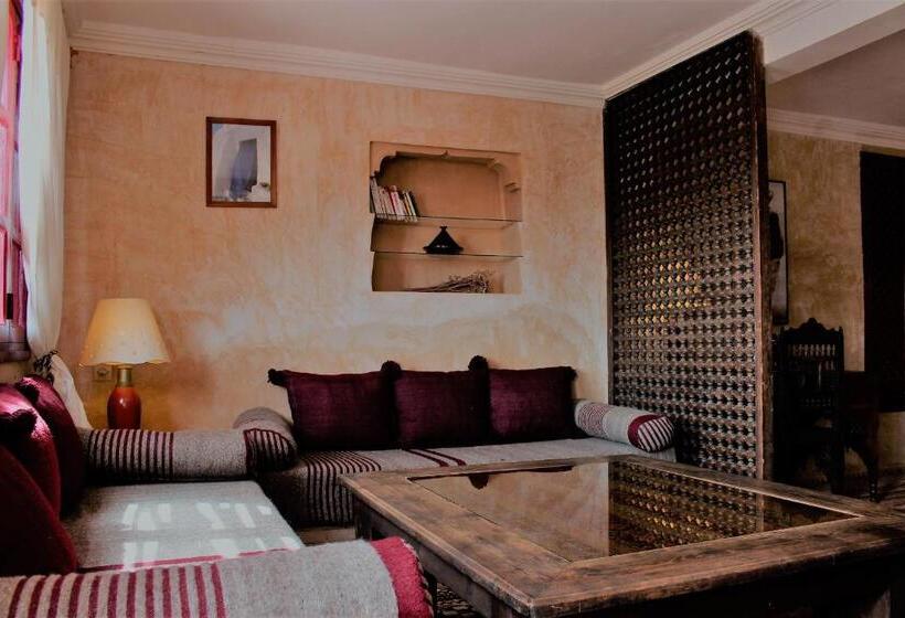 هتل De Charme Les 3 Chameaux 4 étoiles