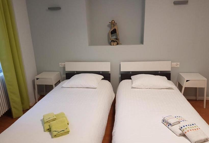 בית מלון כפרי Du Lac Grandson