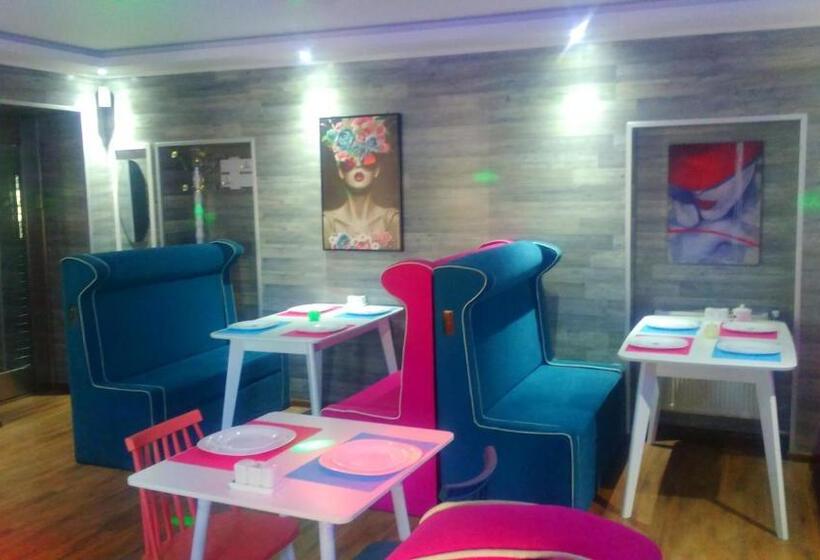 هتل Lilo Near Airport