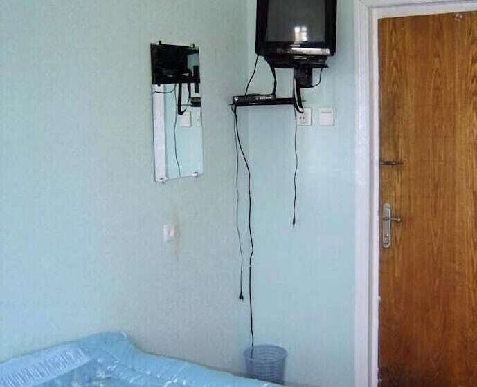 هتل Lilo Near Airport