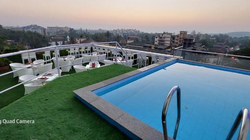 בית מלון כפרי Orion Premiere