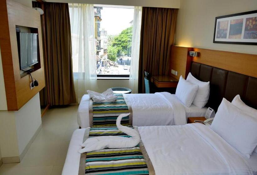 בית מלון כפרי Orion Premiere