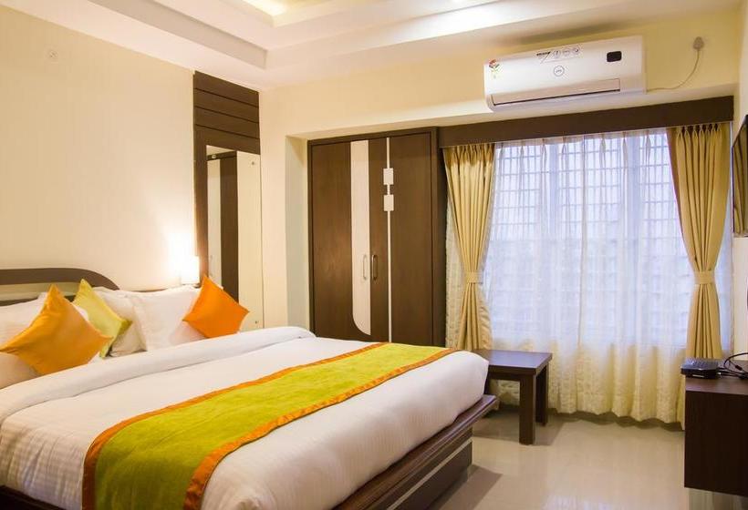 Fabhotel Park Riviera