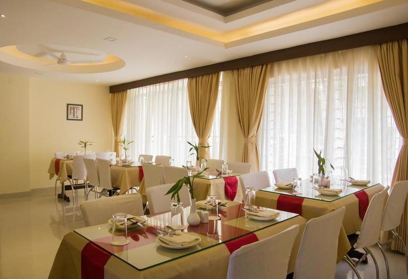 Fabhotel Park Riviera