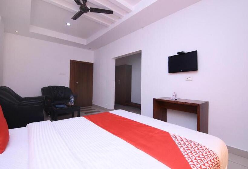 בית מלון כפרי Pearl View Residency