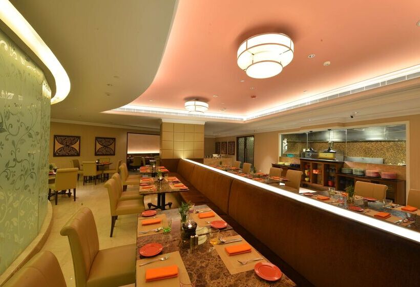Отель Ramada Plaza Chennai