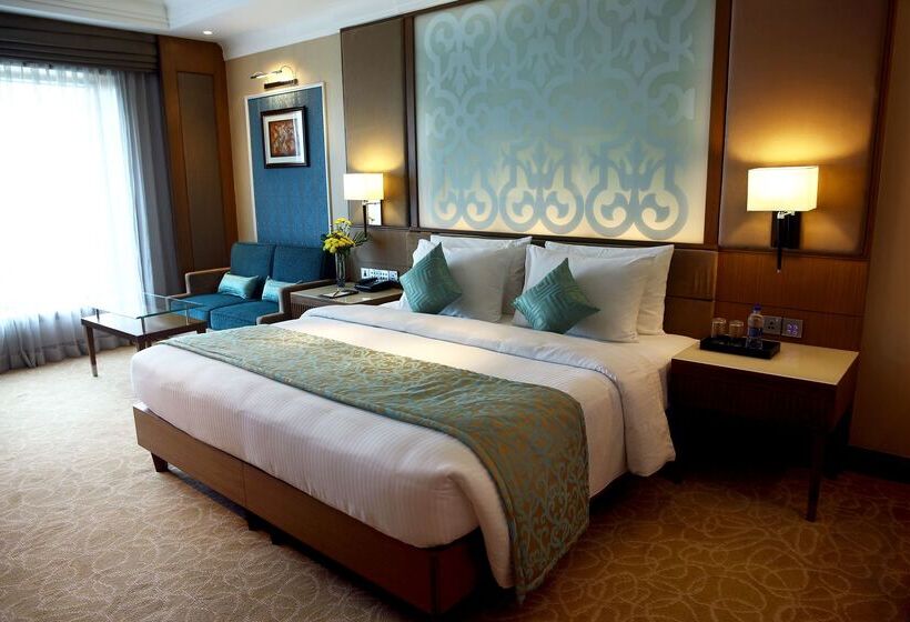 Отель Ramada Plaza Chennai