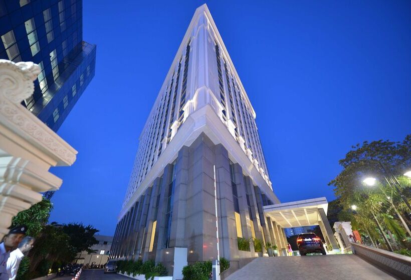 Отель Ramada Plaza Chennai