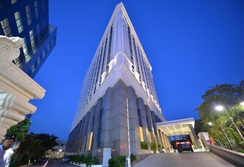 Отель Ramada Plaza Chennai