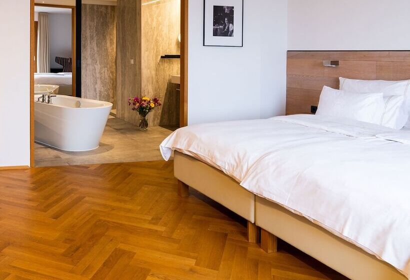 Отель Reiters Finest Family