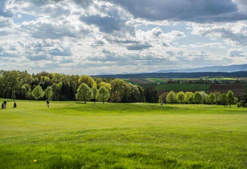 Отель Reiters Finest Family