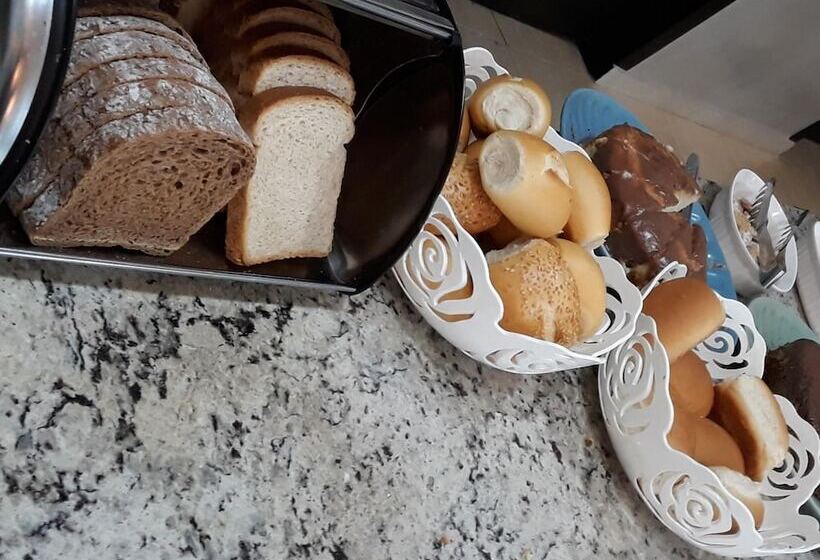 בית מלון כפרי Romanville