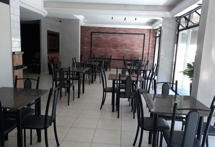 בית מלון כפרי Romanville