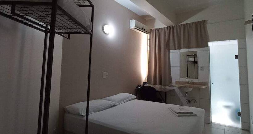 בית מלון כפרי Romanville