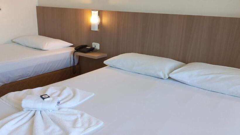 בית מלון כפרי Romanville