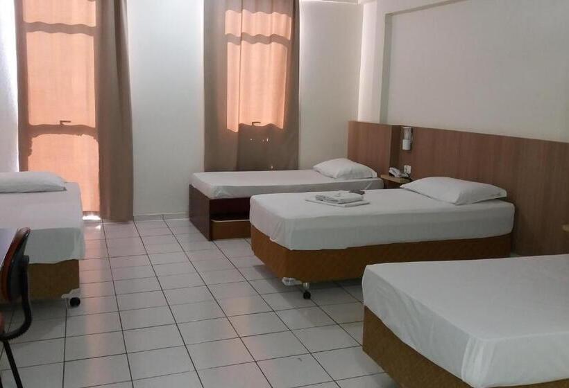 בית מלון כפרי Romanville