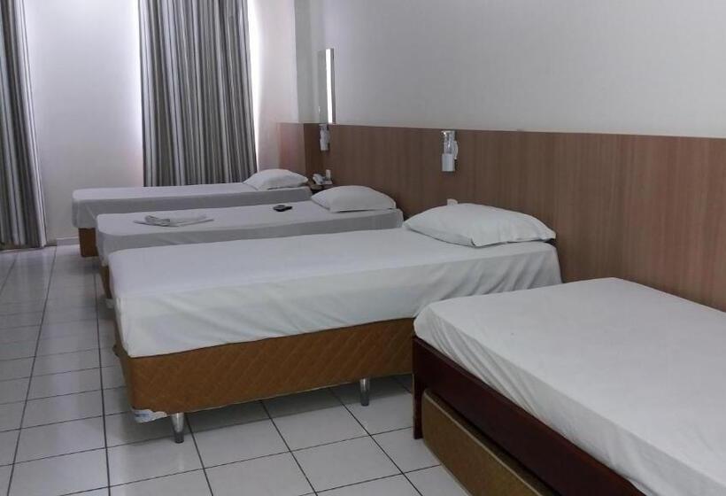 בית מלון כפרי Romanville