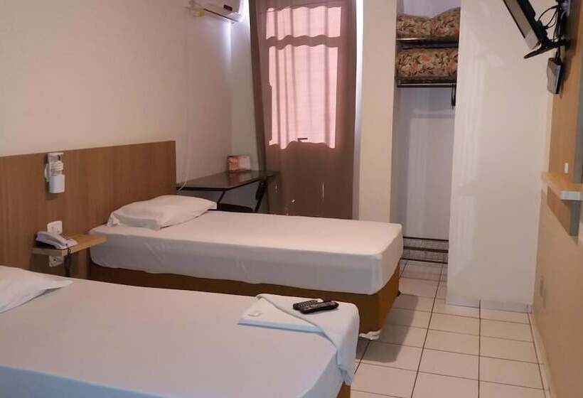 בית מלון כפרי Romanville