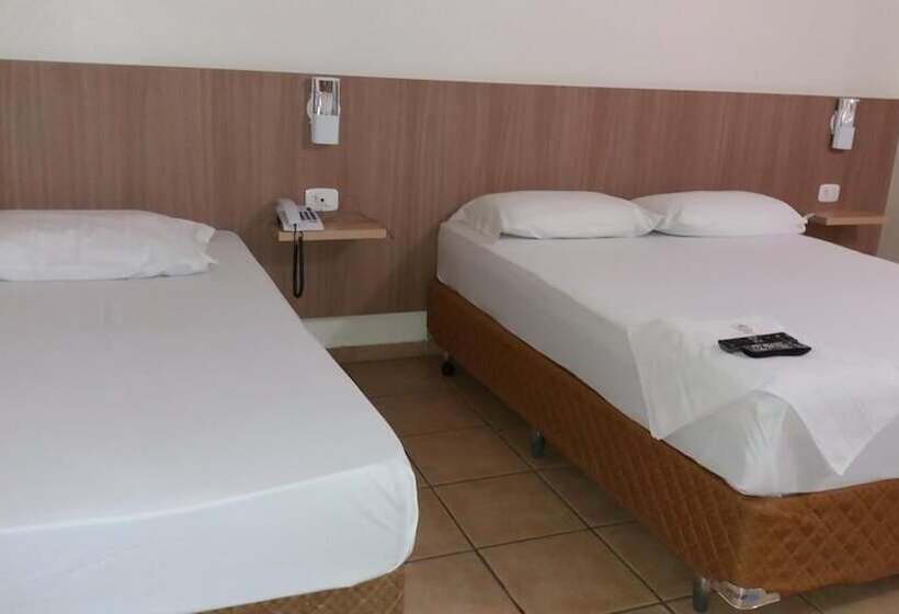 בית מלון כפרי Romanville