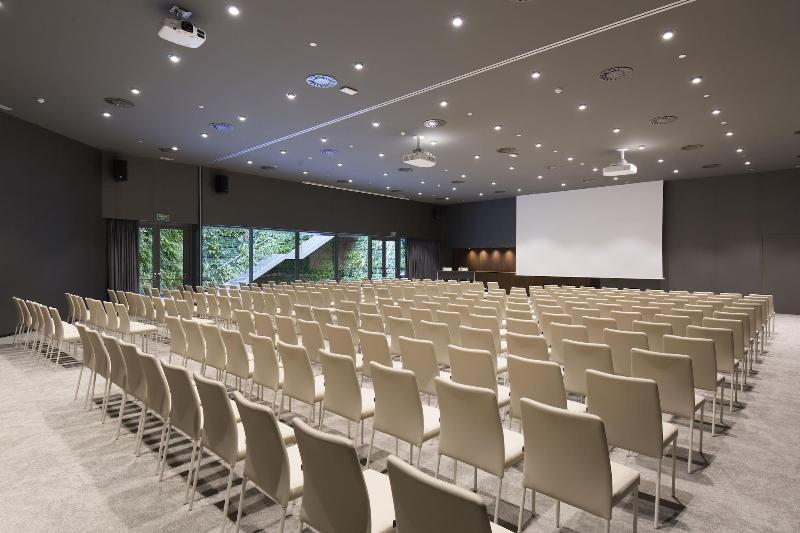 Отель Sb Glow 4 Sup