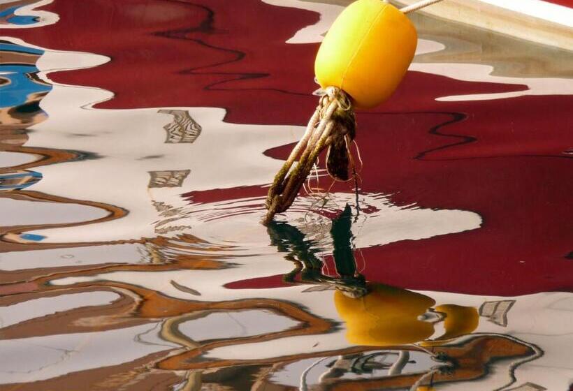 בית מלון כפרי Sur Le Quai