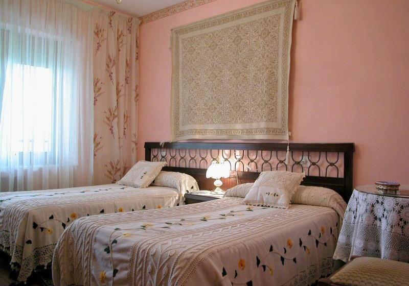 酒店 The Garden House 1975 La Casa De La Pradera