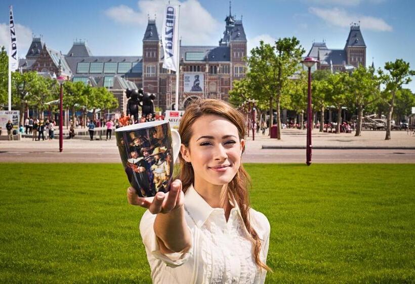 هتل The Highland House