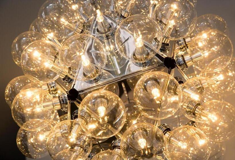 هتل The Highland House