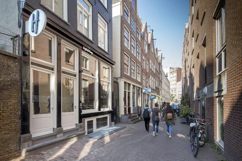 هتل The Highland House