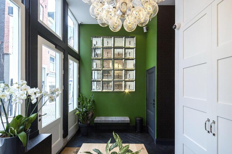 هتل The Highland House