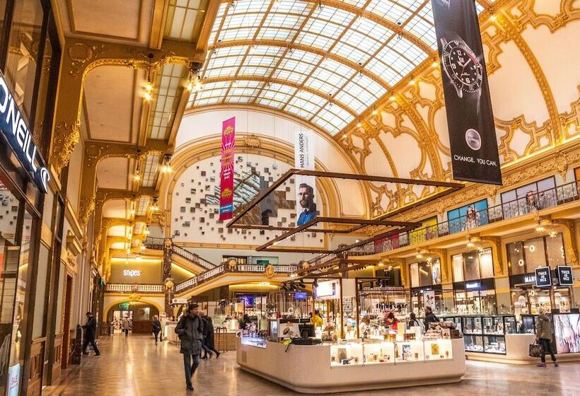 فندق U Eat & Sleep Antwerp