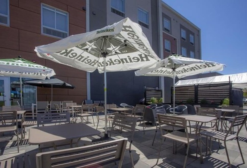 호텔 Wingate By Wyndham Dieppe Moncton