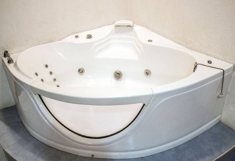 モーテル Autohotel Ilussion