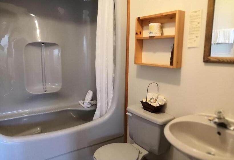 منتجع Cavendish Country Inn & Cottages