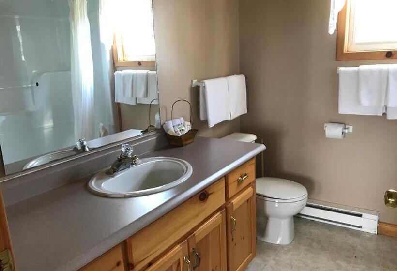 منتجع Cavendish Country Inn & Cottages