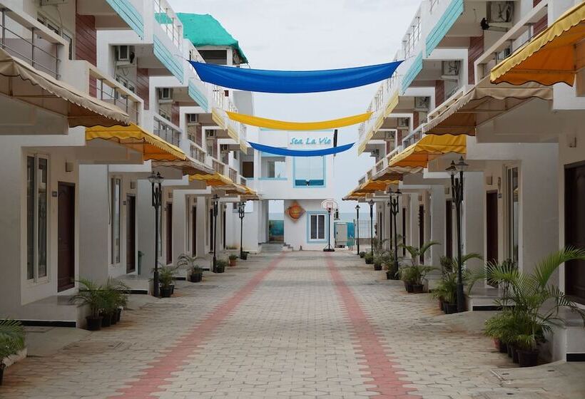 Sea La Vie Covelong Beach Resort