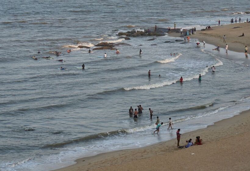 Sea La Vie Covelong Beach Resort