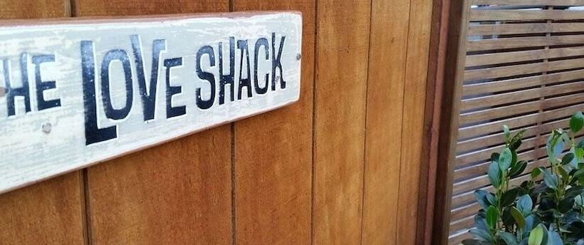 Tidewater Motel And Tourist Park   Hostel