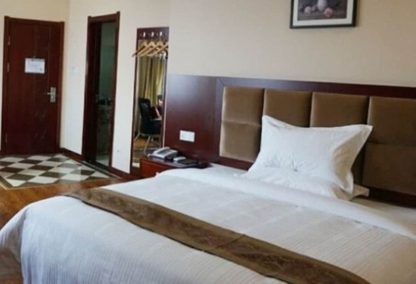 Greentree Inn Liaoyuan Longshan District Train Station Longjihuadian Hotel_