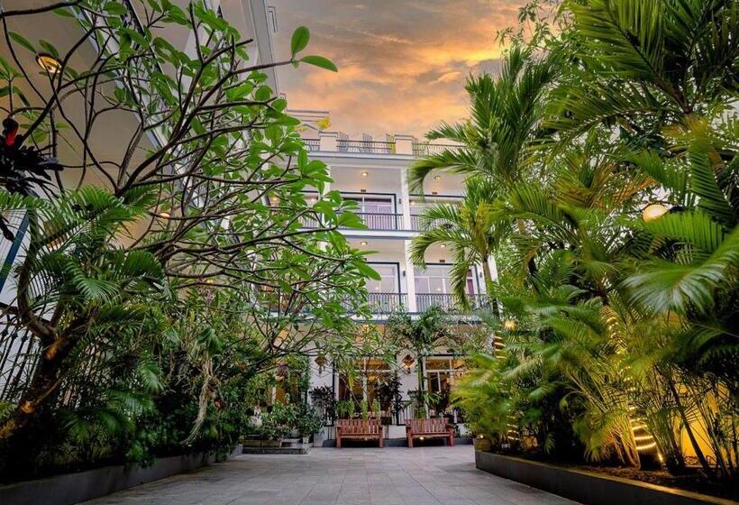 فندق صغير Kampot View Boutique