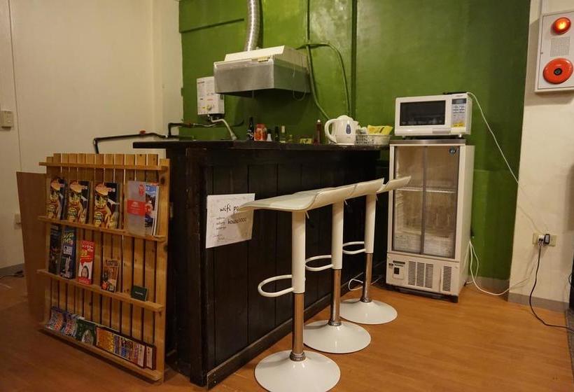 호스텔 Next Tainment Naha